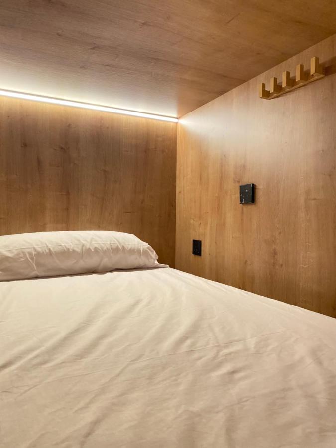 The Pod Suite Hostel Blasco Valencia Exterior foto